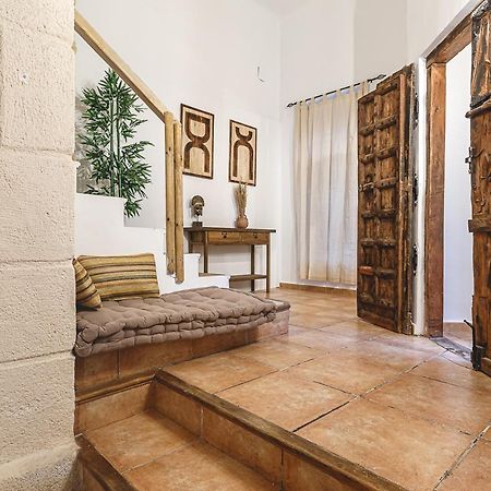 Exotic Little Palace City Center Alicante Exterior photo